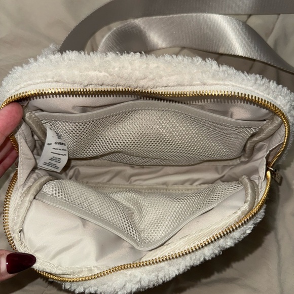 Lululemon belt bag - Picture 4 of 5